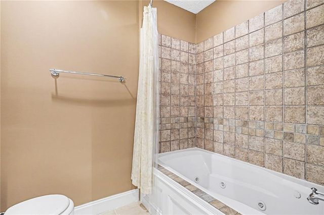 243 Sabrina Court, Woodstock, GA 30188