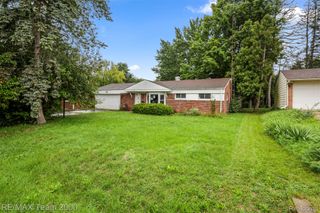 90 Lorberta Lane, Waterford Charter Township, MI 48328