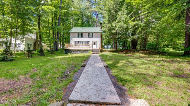 107 Adirondack Terrace, Northampton, NY 12134