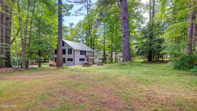 107 Adirondack Terrace, Northampton, NY 12134