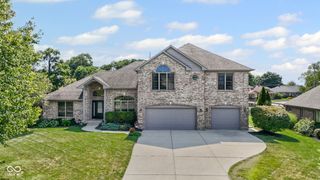 4278 S Woodbridge Lane, New Palestine, IN 46163