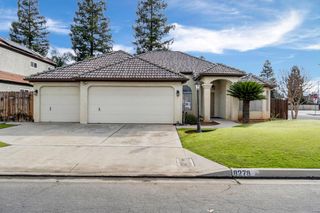 8278 N Sharon Avenue, Fresno, CA 93720