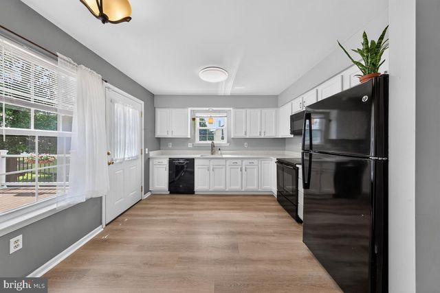 6 ASHEN SKY CT, Bear, DE 19701