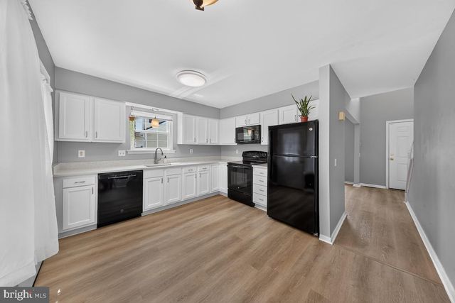 6 ASHEN SKY CT, Bear, DE 19701