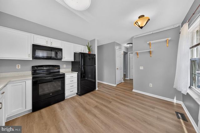 6 ASHEN SKY CT, Bear, DE 19701