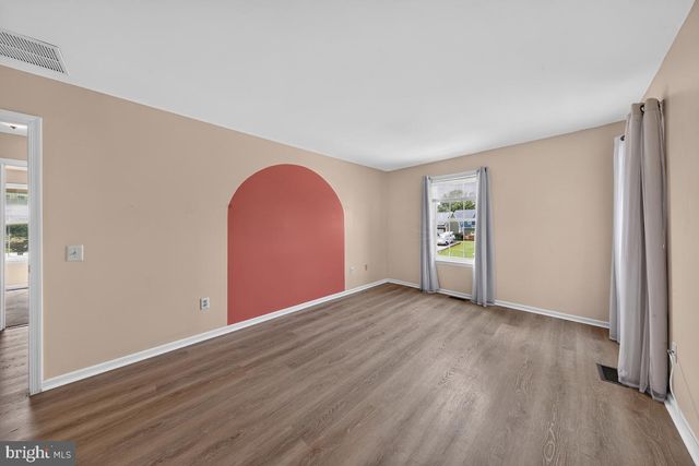 6 ASHEN SKY CT, Bear, DE 19701