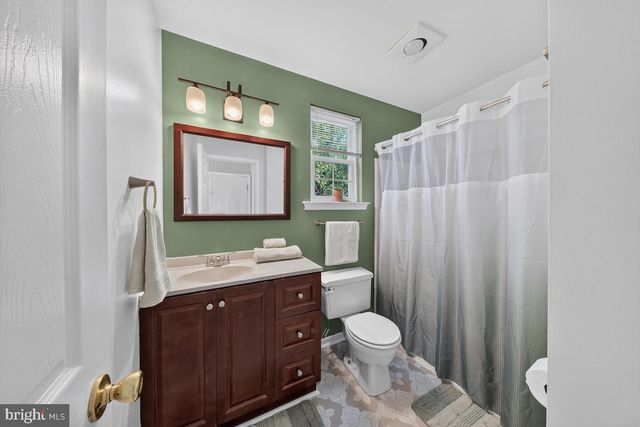 6 ASHEN SKY CT, Bear, DE 19701