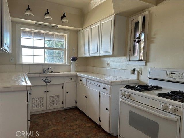 25268 Highway 18, Crestline, CA 92325