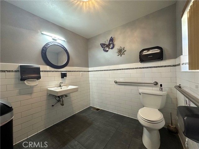 25268 Highway 18, Crestline, CA 92325