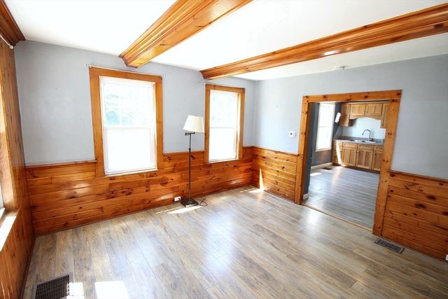 18 Bolton Pl, Bridgewater, MA 02324