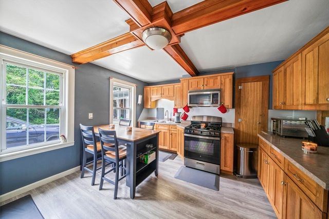 18 Bolton Pl, Bridgewater, MA 02324
