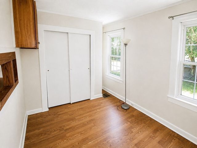 18 Bolton Pl, Bridgewater, MA 02324