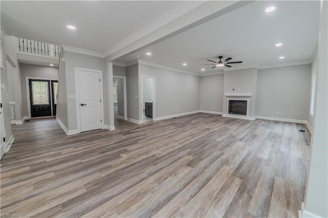 7673 Riverwatch DR, Gloucester, VA 23061