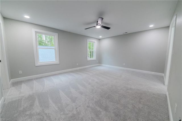 7673 Riverwatch DR, Gloucester, VA 23061
