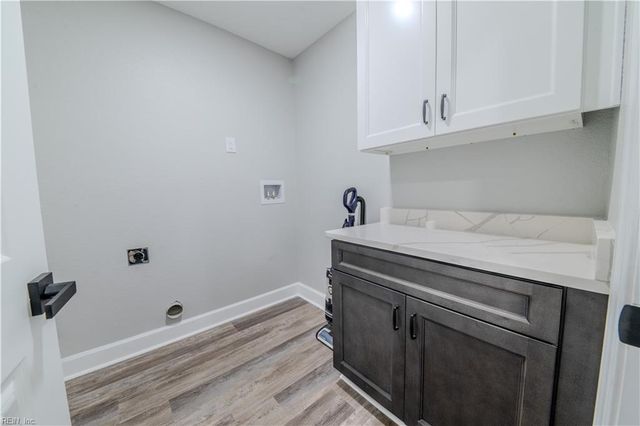 7673 Riverwatch DR, Gloucester, VA 23061