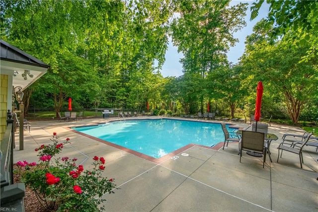 7673 Riverwatch DR, Gloucester, VA 23061