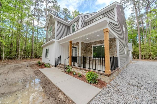 7673 Riverwatch DR, Gloucester, VA 23061