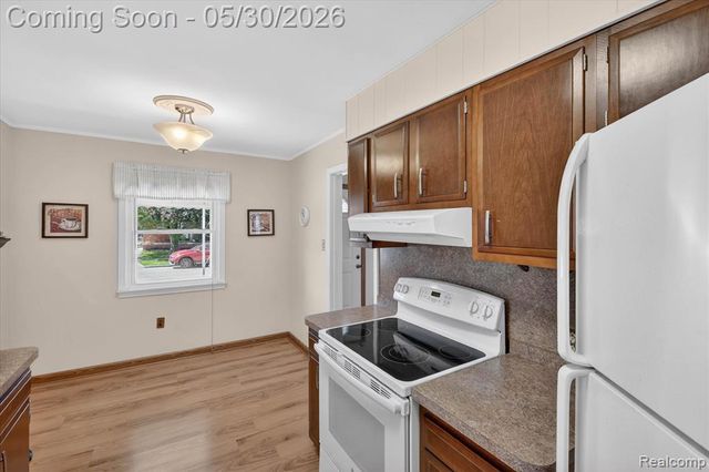 12996 Callender Street, Southgate, MI 48195