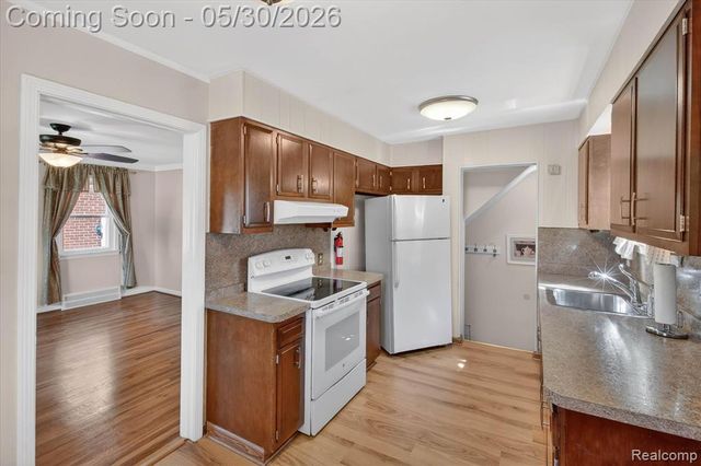 12996 Callender Street, Southgate, MI 48195
