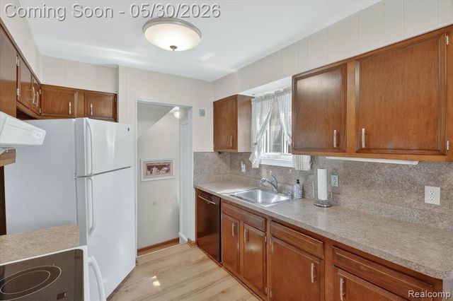12996 Callender Street, Southgate, MI 48195