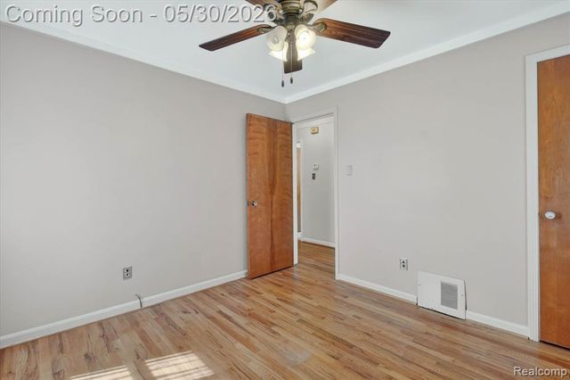 12996 Callender Street, Southgate, MI 48195