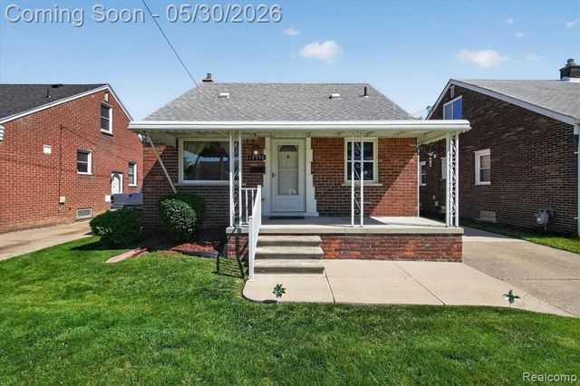 12996 Callender Street, Southgate, MI 48195