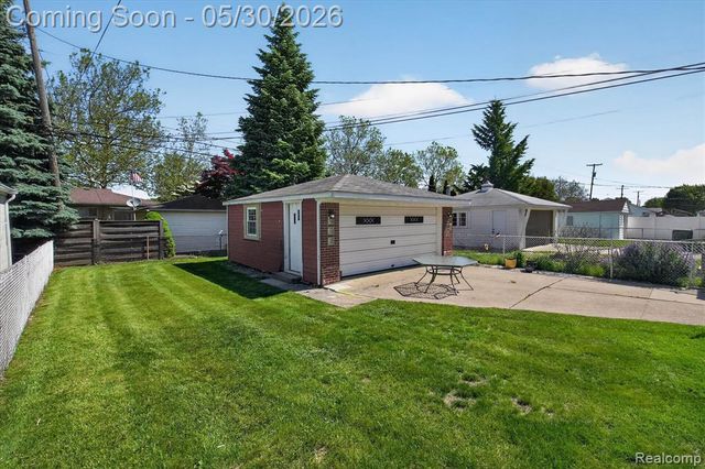 12996 Callender Street, Southgate, MI 48195