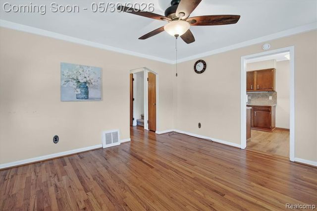 12996 Callender Street, Southgate, MI 48195