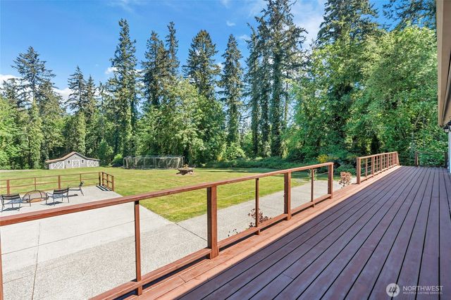 9889 Sportsman Club Road NE, Bainbridge Island, WA 98110