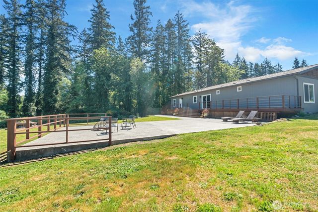 9889 Sportsman Club Road NE, Bainbridge Island, WA 98110