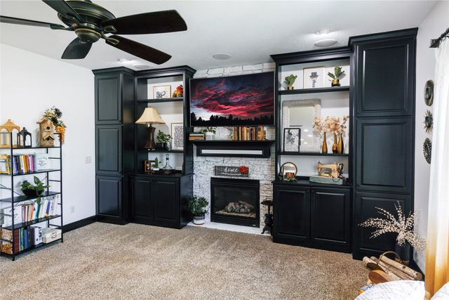 1282 Adams Street SE, Bondurant, IA 50035