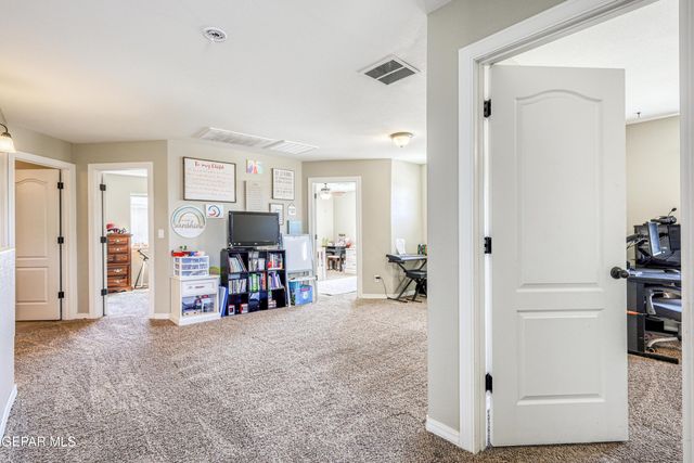 7113 LONG MEADOW Drive, El Paso, TX 79934