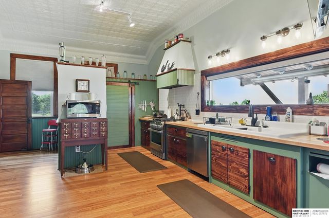 9404 N 294th Street, Valley, NE 68064