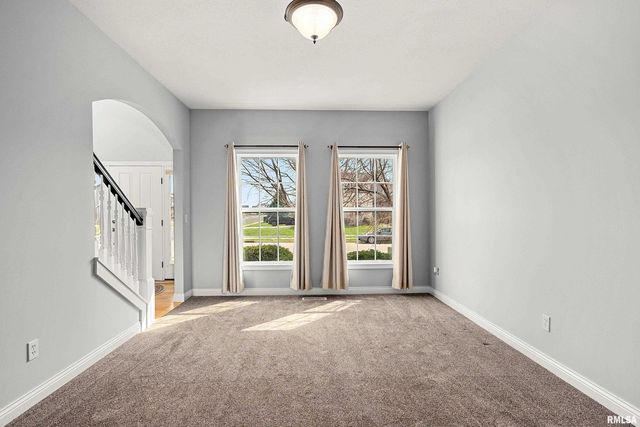 3925 W CRIMSON Road, Dunlap, IL 61525