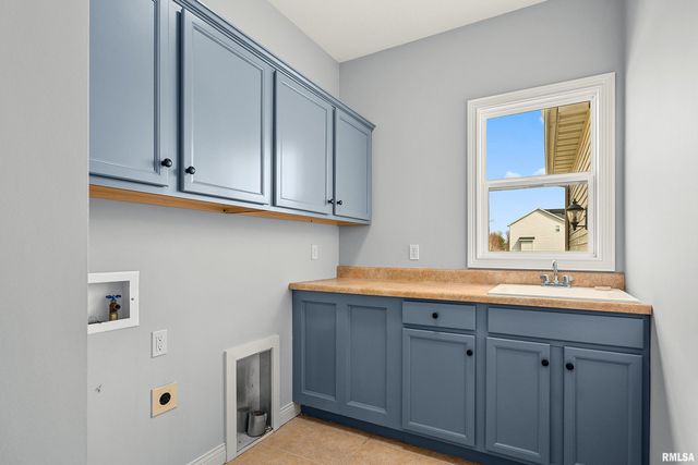 3925 W CRIMSON Road, Dunlap, IL 61525