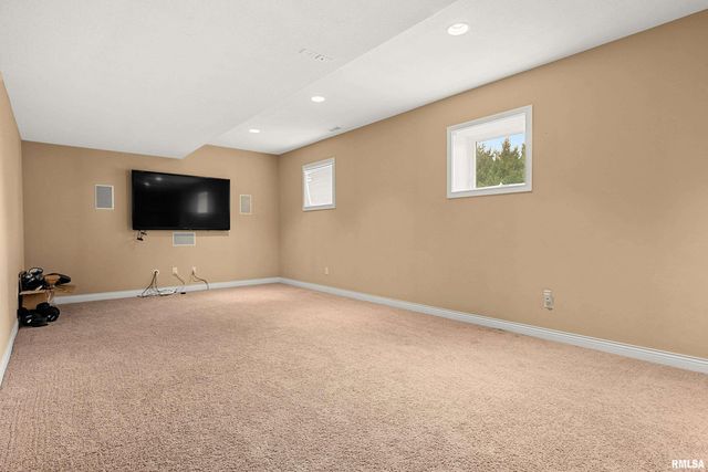 3925 W CRIMSON Road, Dunlap, IL 61525