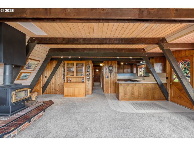 9660 SOLLIE SMITH Rd, Tillamook, OR 97141