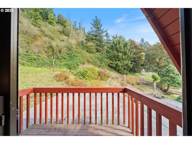 9660 SOLLIE SMITH Rd, Tillamook, OR 97141