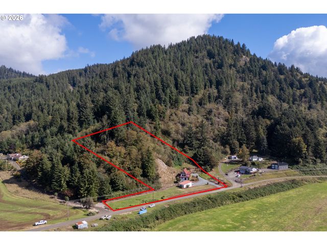 9660 SOLLIE SMITH Rd, Tillamook, OR 97141