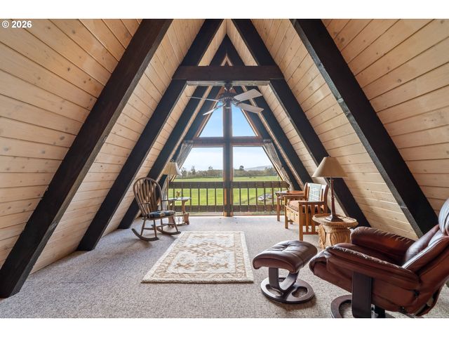 9660 SOLLIE SMITH Rd, Tillamook, OR 97141