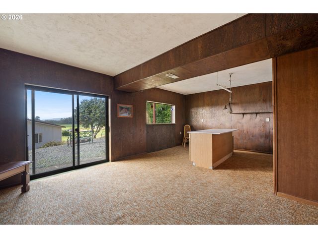 9660 SOLLIE SMITH Rd, Tillamook, OR 97141