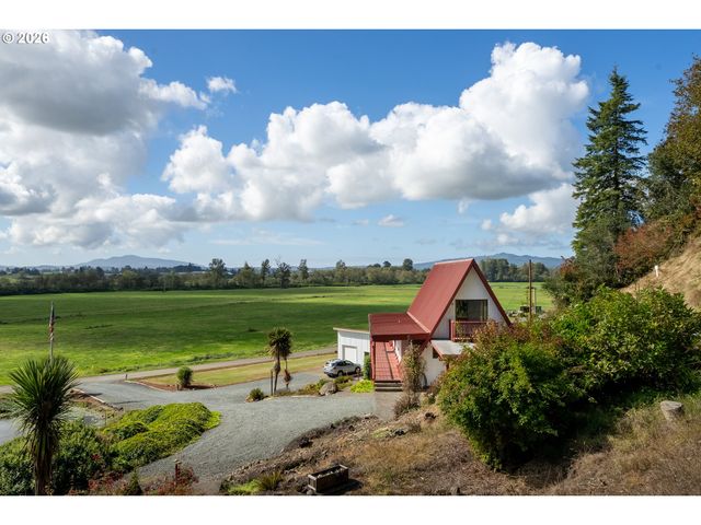 9660 SOLLIE SMITH Rd, Tillamook, OR 97141