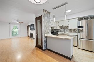 5218 Fleetwood Oaks Avenue 207, Dallas, TX 75235