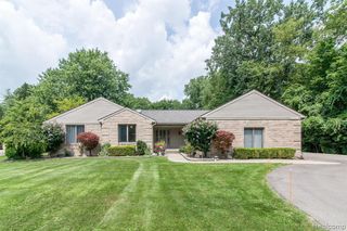 31550 6 Mile Road, Livonia, MI 48152