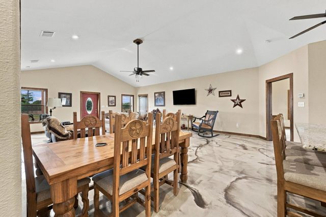 1126 Heritage Road, Gordonville, TX 76245