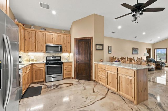 1126 Heritage Road, Gordonville, TX 76245