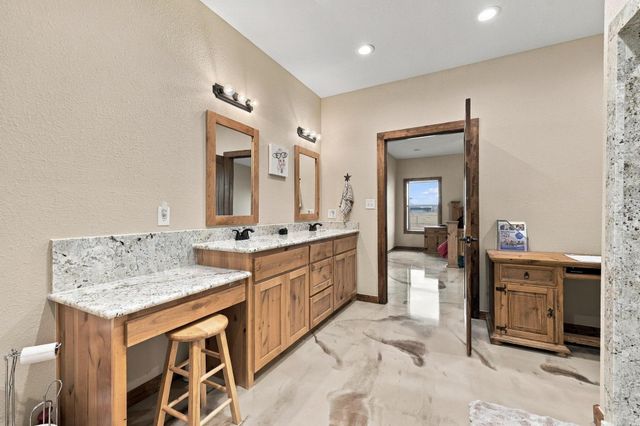 1126 Heritage Road, Gordonville, TX 76245