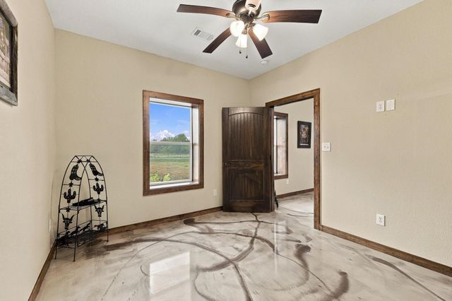 1126 Heritage Road, Gordonville, TX 76245