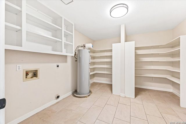 9578 Coolbrook, San Antonio, TX 78250