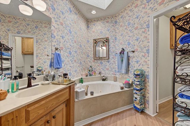 1300 Oak Harbor Boulevard, Azle, TX 76020
